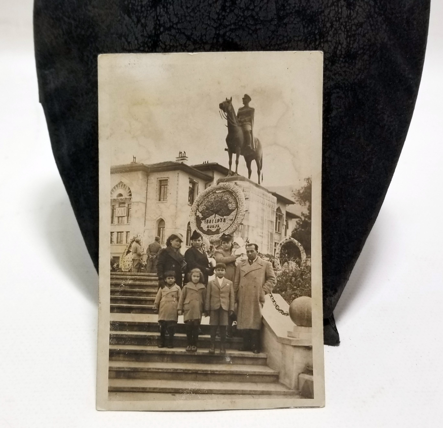 BURSA'DA 10 KASIM TÖRENLERİ KONULU SİYAH BEYAZ BURSA FOTOĞRAF