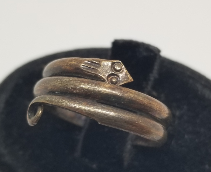 KABARTMA İŞÇİLİKLİ YILAN FORMLU OSMANLI DÖNEMİ RUM İŞİ YÜZÜK