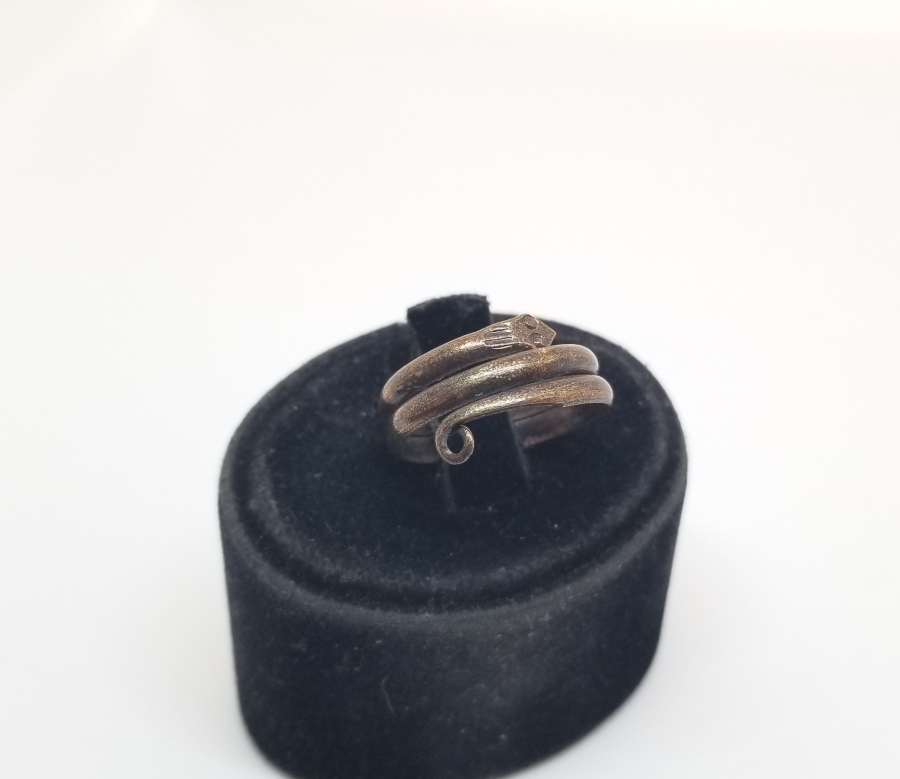 KABARTMA İŞÇİLİKLİ YILAN FORMLU OSMANLI DÖNEMİ RUM İŞİ YÜZÜK