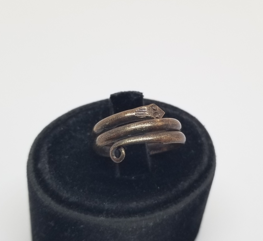 KABARTMA İŞÇİLİKLİ YILAN FORMLU OSMANLI DÖNEMİ RUM İŞİ YÜZÜK