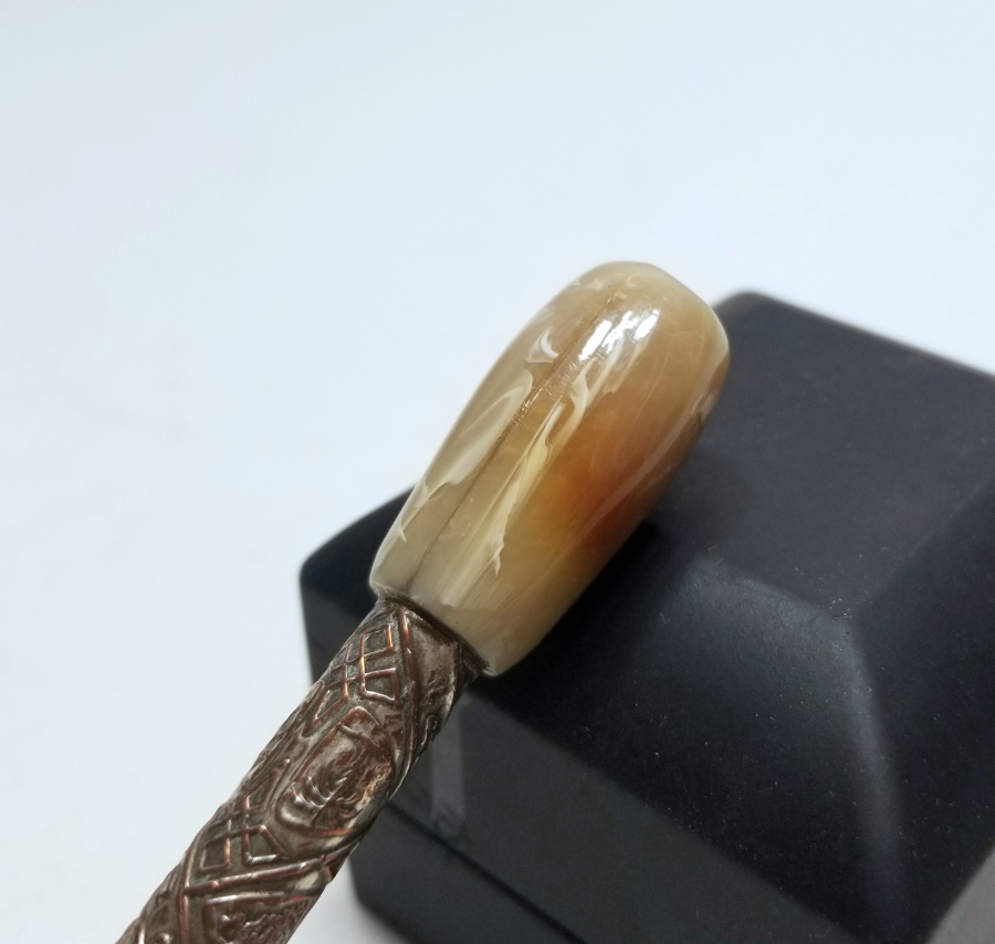 ÜZERİ İBRANİCE YAZILI KABARTMA İŞÇİLİKLİ ANTİKA SİGARA AĞIZLIĞI