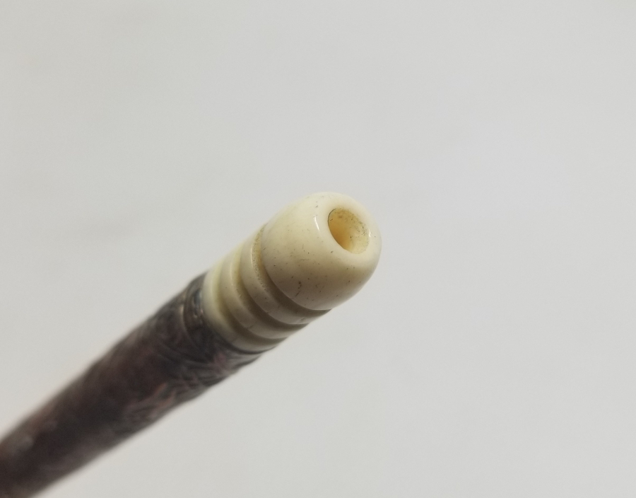 ÜZERİ İBRANİCE YAZILI KABARTMA İŞÇİLİKLİ ANTİKA SİGARA AĞIZLIĞI