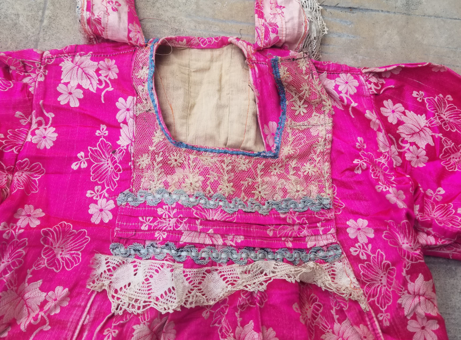 OSMANLI DÖNEMİ HEREKE DOKUMASI İPEK KIYAFET