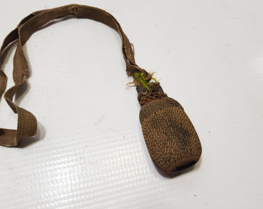 NADİR FORMDA OSMANLI DÖNEMİ PAŞA SUBAYI KILIÇ PÜSKÜLÜ