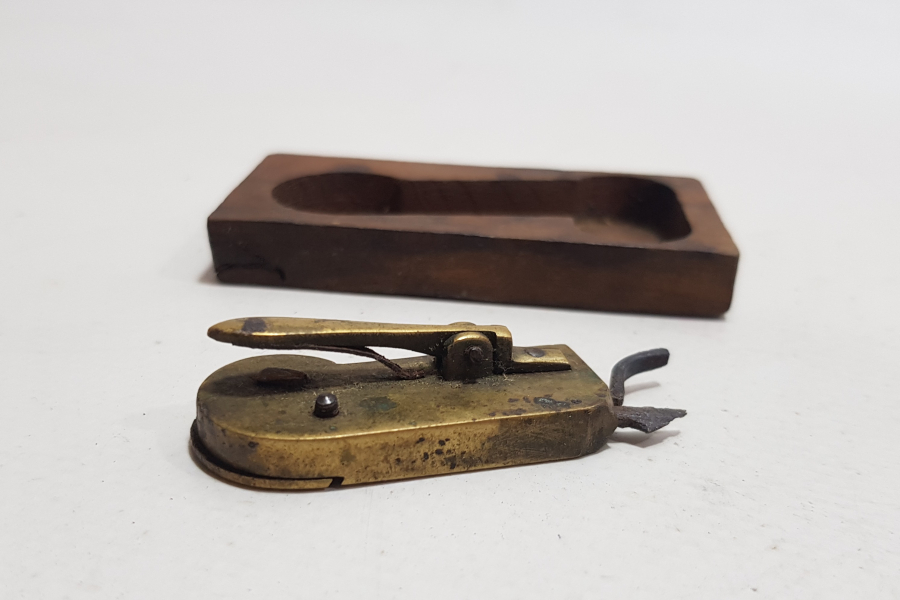 OSMANLI DÖNEMİ NADİR FORMDA HACAMAT