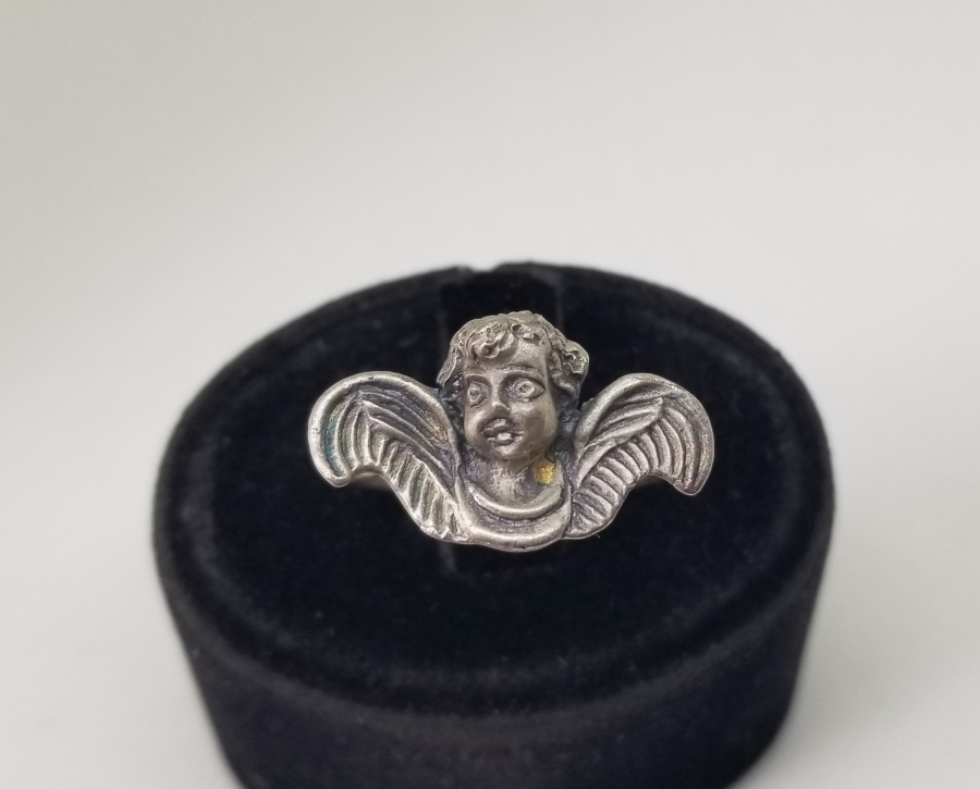 ÜZERİ MELEK FİGÜRLÜ ÖZEL YAPIM GÜMÜŞ YÜZÜK