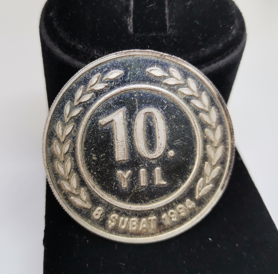 BAYINDIR HOLDİNG'İN KURULUŞUNUN 10. YILI ANISINA BASILMIŞ ÖZEL HATIRA GÜMÜŞ MADALYON