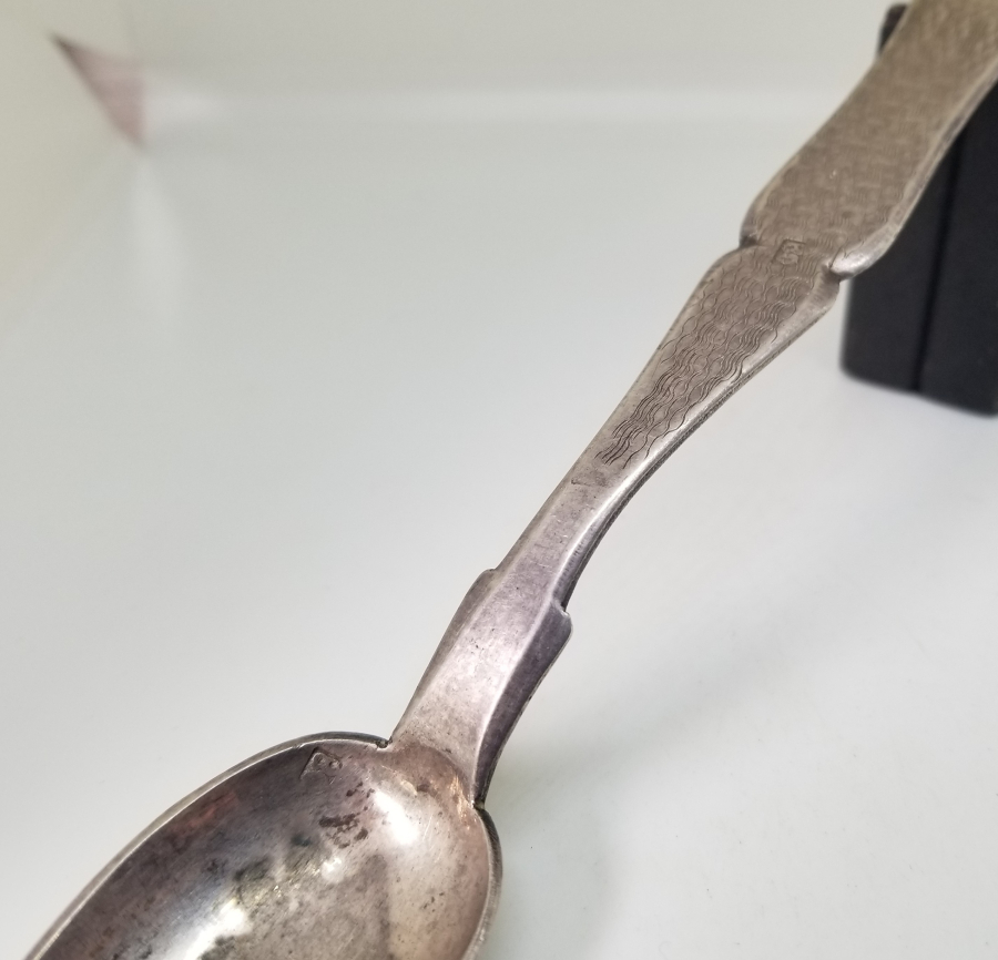 ÜZERİ RUMCA İNSİYALLİ OSMANLI DÖNEMİ AZNAVUR İŞÇİLİKLİ GÜMÜŞ KAŞIK