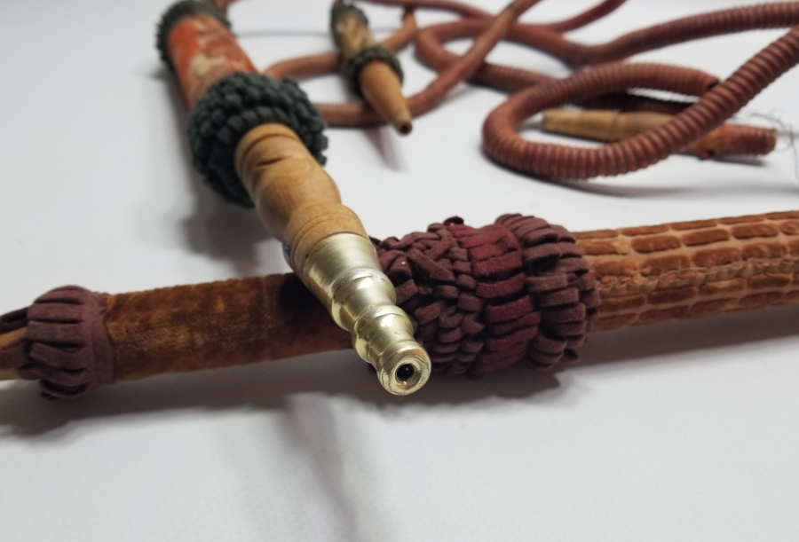 İKİ ADET ANTİKA NARGİLE MARPUCU