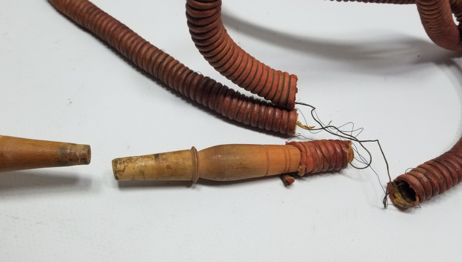 İKİ ADET ANTİKA NARGİLE MARPUCU