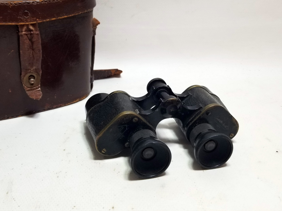 ORİJİNAL KUTUSUNDA ÜZERİ OSMANLICA YAZILI NADİR SUBAY DÜRBÜNÜ