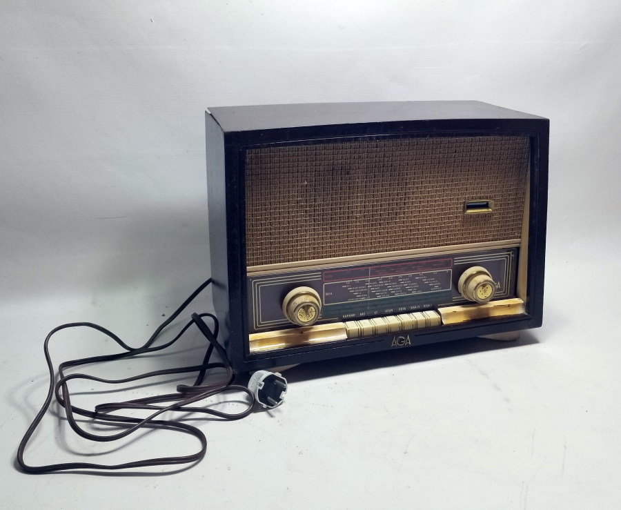 ÇALIŞIR DURUMDA ANTİKA RADYO