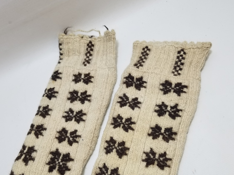 ÜZERİ İŞLEMELİ OSMANLI DÖNEMİ EL ÖRGÜSÜ YÖRÜK İŞİ ÇORAP