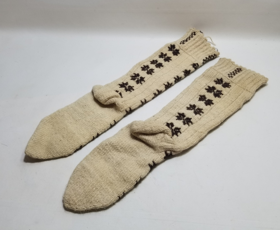 ÜZERİ İŞLEMELİ OSMANLI DÖNEMİ EL ÖRGÜSÜ YÖRÜK İŞİ ÇORAP