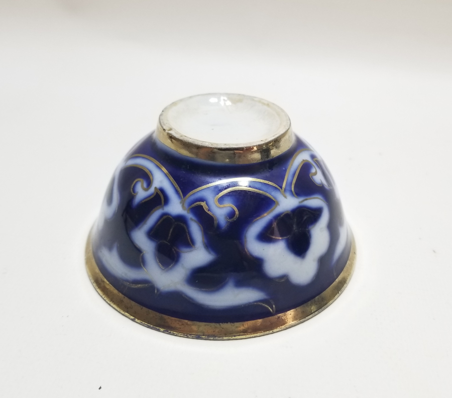 ÜZERİ ALTIN VARAKLI OSMANLI DÖNEMİ BLUBLANC PORSELEN ÇORBA KASESİ