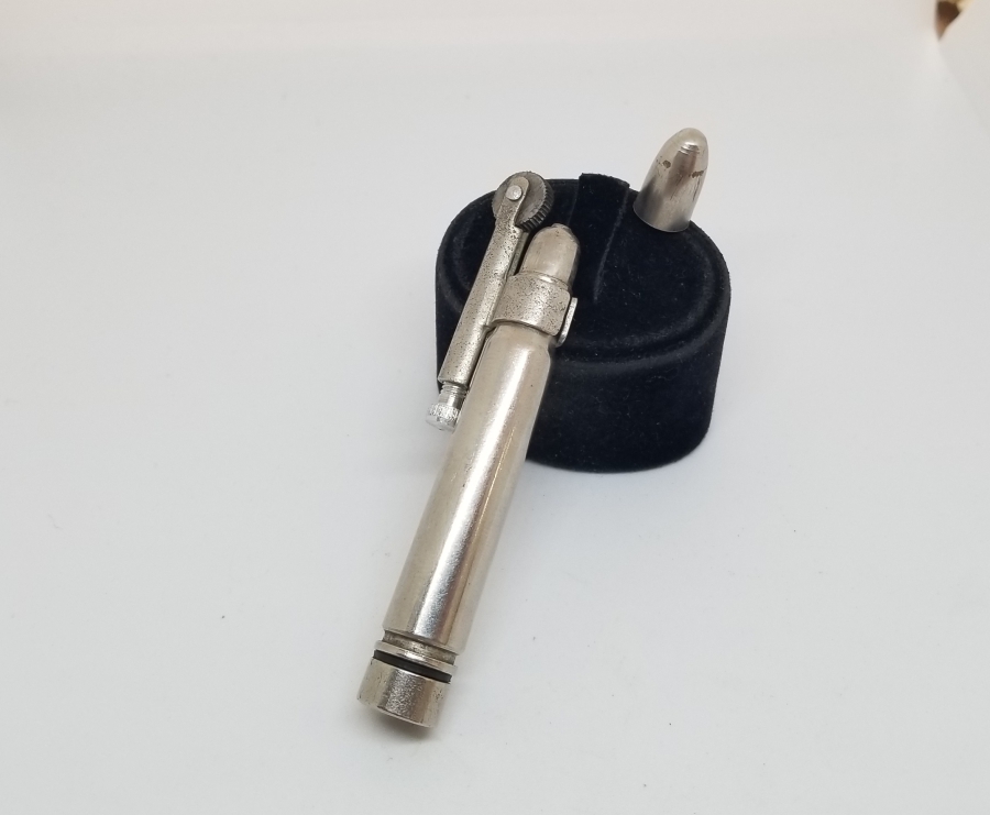 MAVZER MERMİSİ FORMUNDA YAPILMIŞ ANTİKA SUBAY ÇAKMAĞI