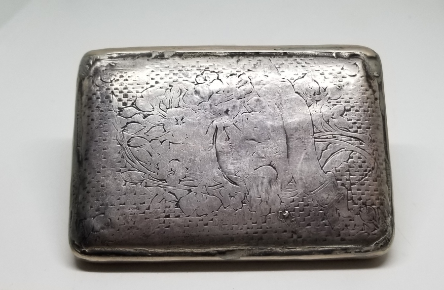 OSMANLI DÖNEMİ ERMENİ USTA DAMGALI SAVATLI GÜMÜŞ SİGARA TABAKASI