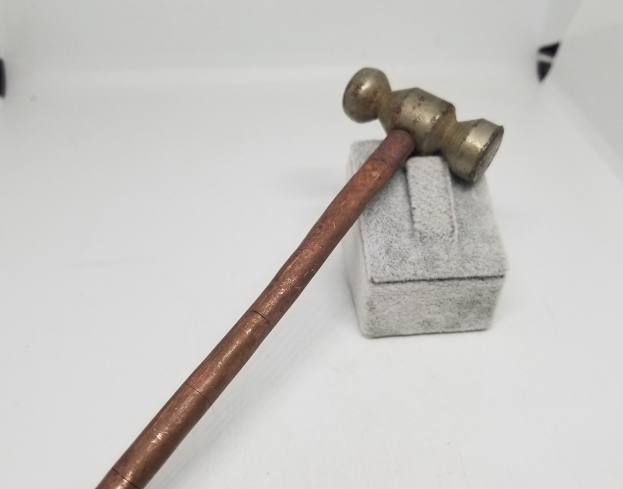 ANTİKA METAL SAATÇİ ÇEKİCİ