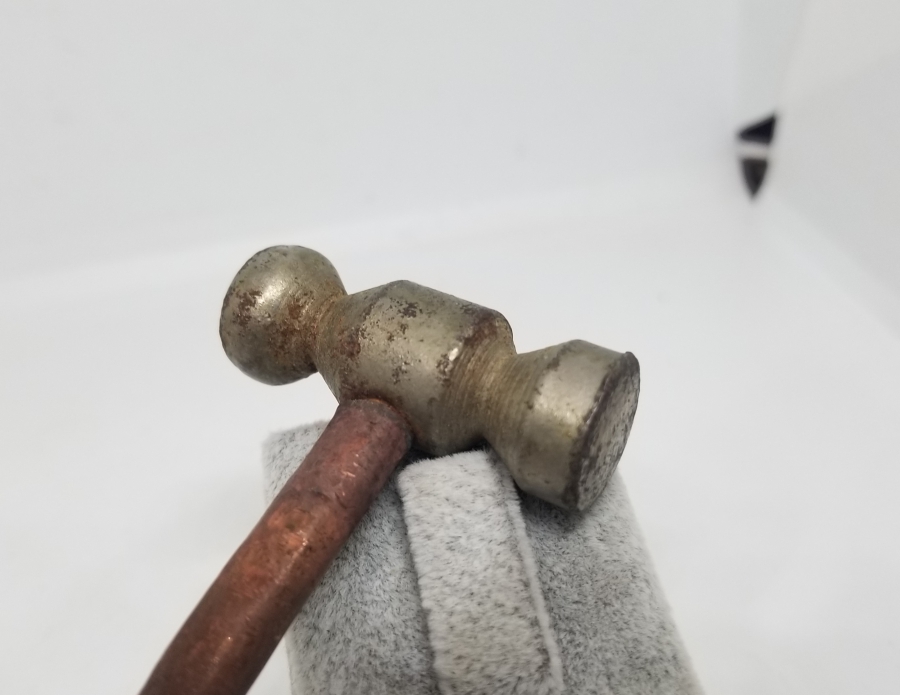 ANTİKA METAL SAATÇİ ÇEKİCİ