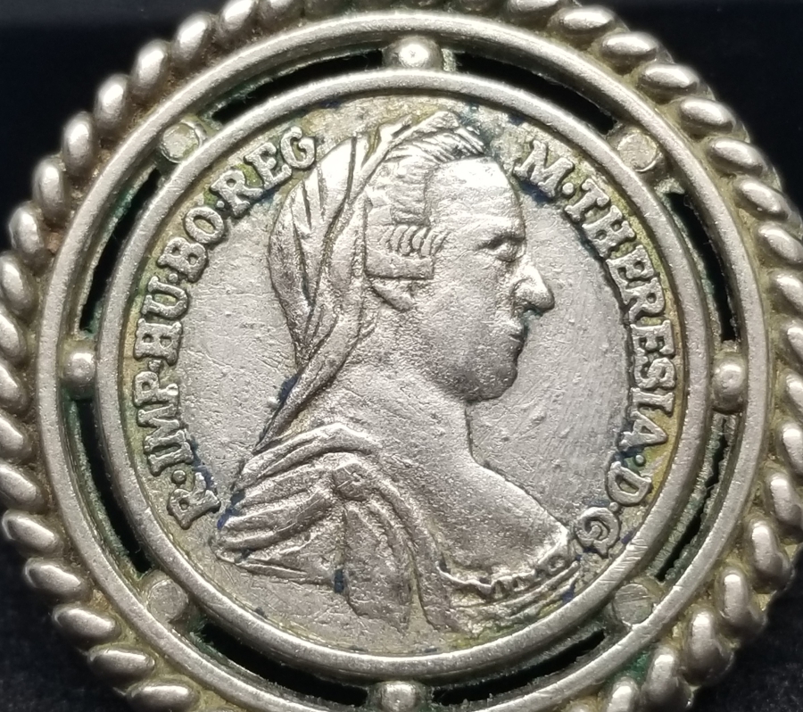 GÜMÜŞ KAPLAMA MARIA TERESSA GÖRSELLİ AVRUPA KOLYE