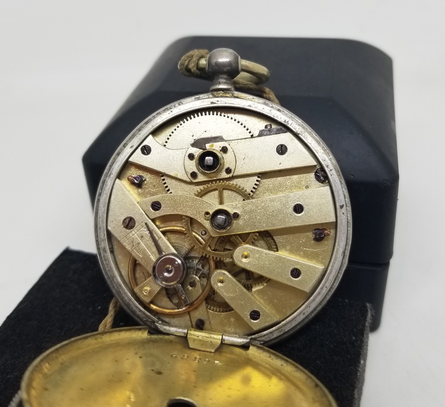 OSMANLI DÖNEMİ KURMALI GÜMÜŞ KASA RENKLİ KADRAN CEP SAATİ