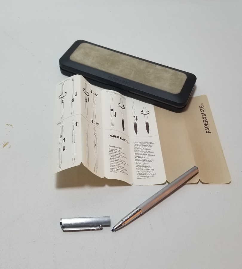 ORİJİNAL KUTUSUNDA VE EVRAKLARIYLA TÜKENMEZ KALEM