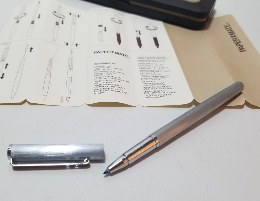 ORİJİNAL KUTUSUNDA VE EVRAKLARIYLA TÜKENMEZ KALEM