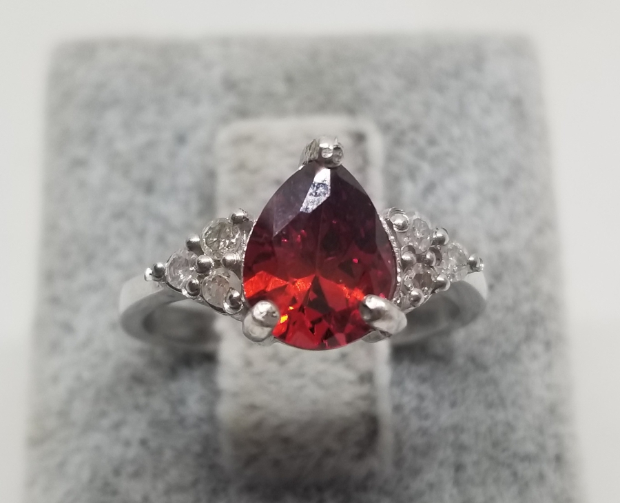 PIRLANTA TAŞLI HÜRREM YÜZÜĞÜ