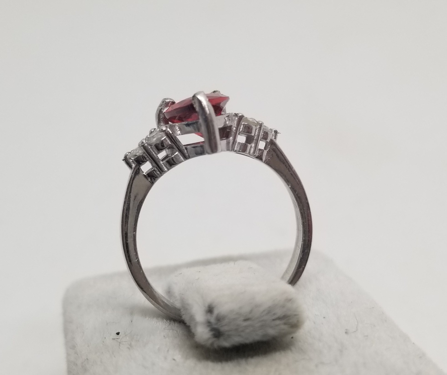 PIRLANTA TAŞLI HÜRREM YÜZÜĞÜ