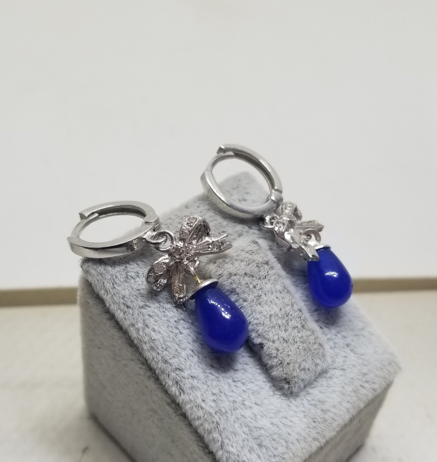 PIRLANTA TAŞLI FİYONK KÜPE