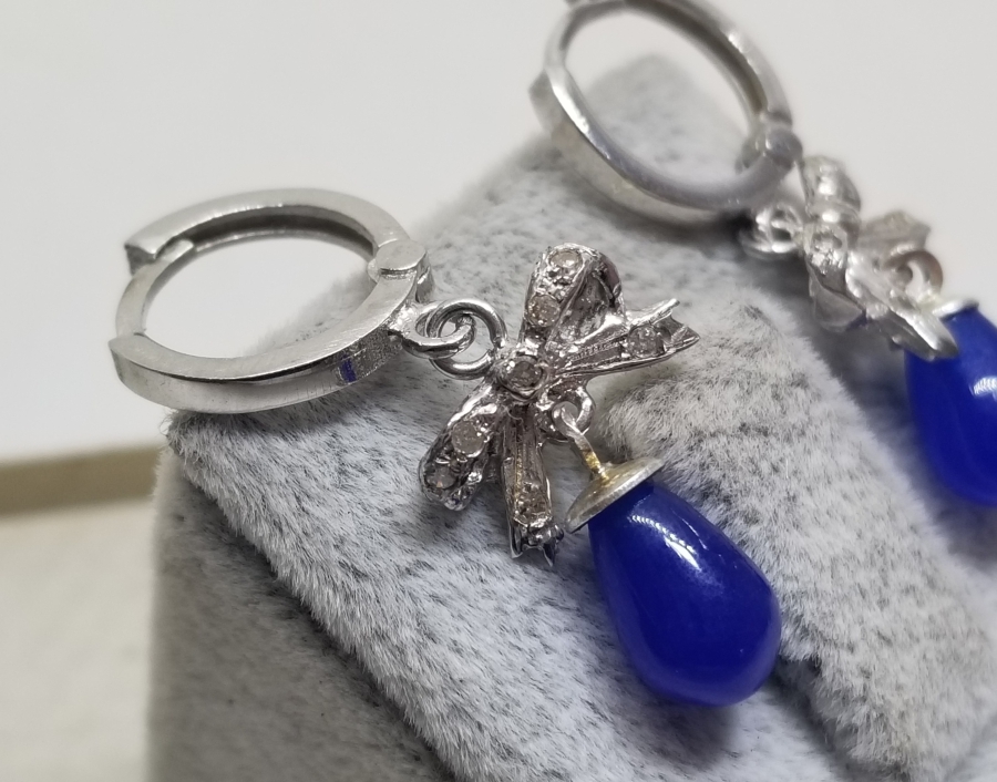 PIRLANTA TAŞLI FİYONK KÜPE