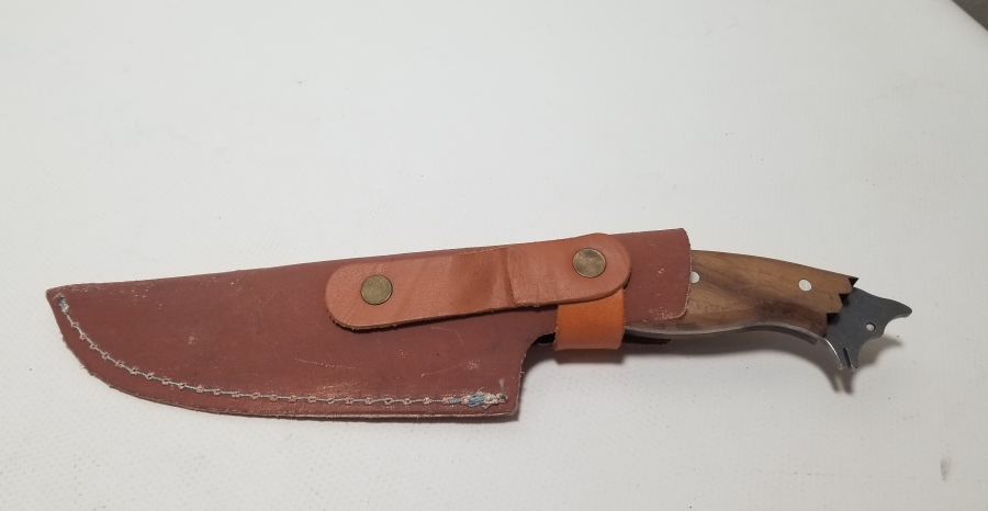 BÜYÜK BOY AHŞAP SAPLI VE KURT BAŞLI KAMPÇI BIÇAĞI