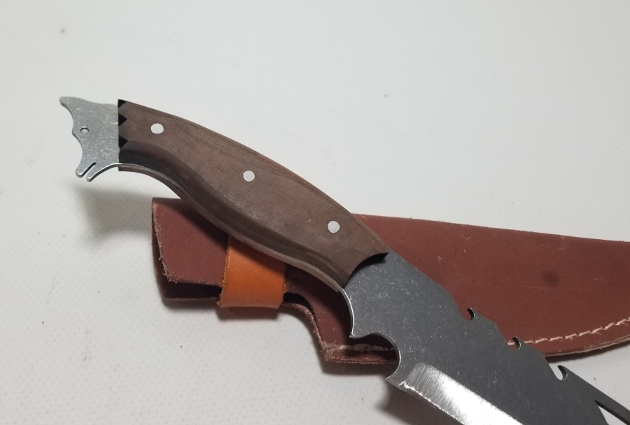 BÜYÜK BOY AHŞAP SAPLI VE KURT BAŞLI KAMPÇI BIÇAĞI