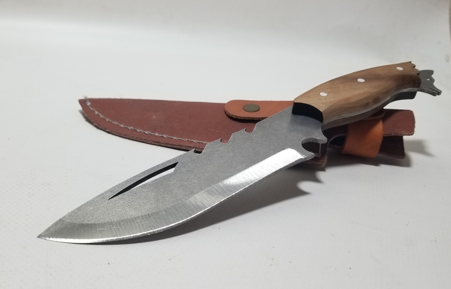 BÜYÜK BOY AHŞAP SAPLI VE KURT BAŞLI KAMPÇI BIÇAĞI