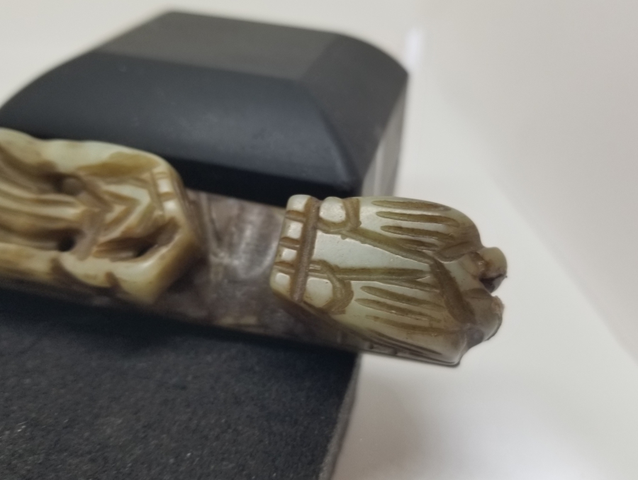 JADE TAŞINDAN YAPILMIŞ UZAKDOĞU KEMER TOKASI