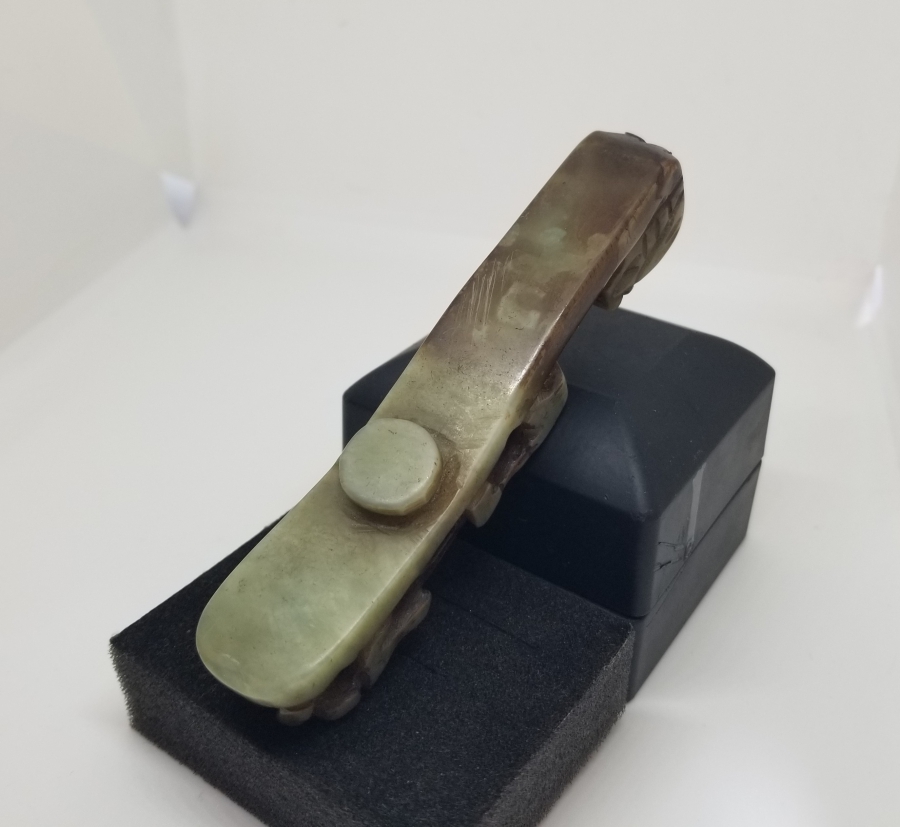 JADE TAŞINDAN YAPILMIŞ UZAKDOĞU KEMER TOKASI