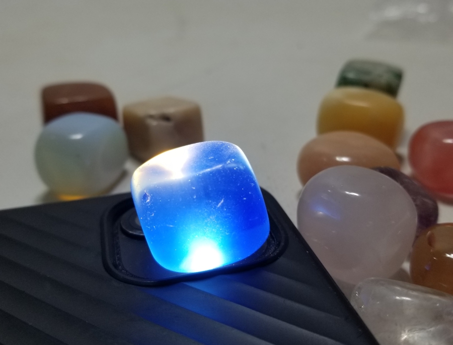 ÜZERİ CİLALANMIŞ ANTİKA DOĞAL TAŞ LOTU