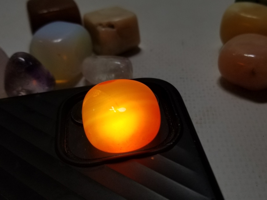 ÜZERİ CİLALANMIŞ ANTİKA DOĞAL TAŞ LOTU