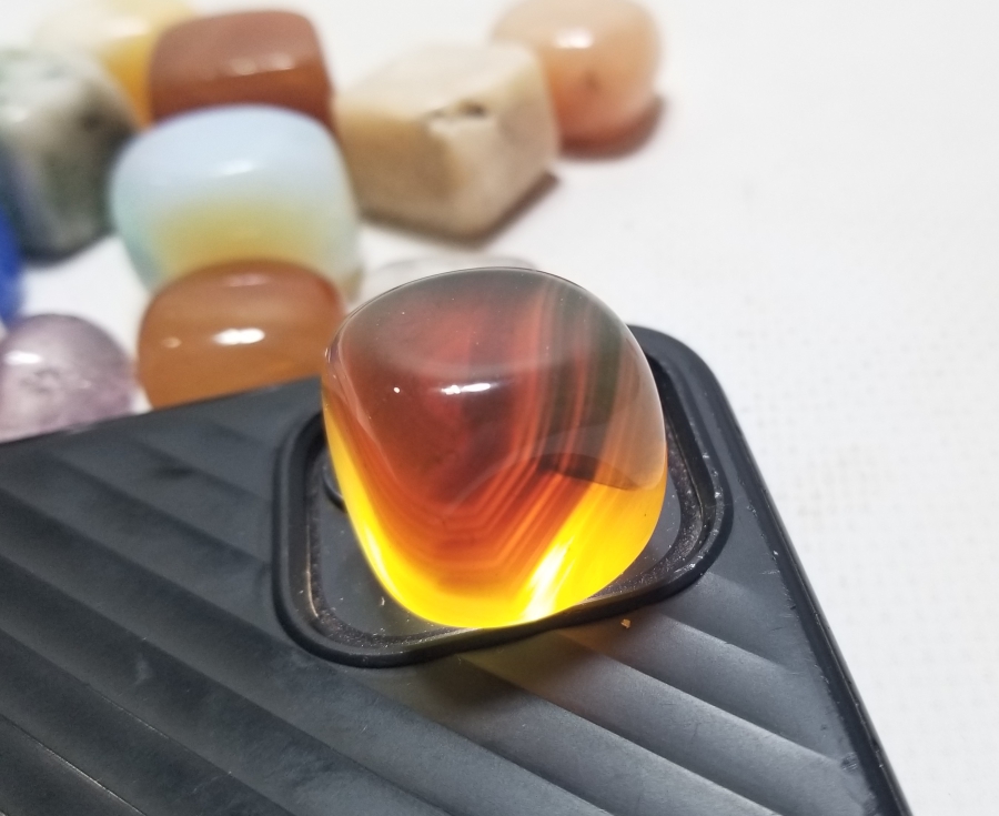 ÜZERİ CİLALANMIŞ ANTİKA DOĞAL TAŞ LOTU