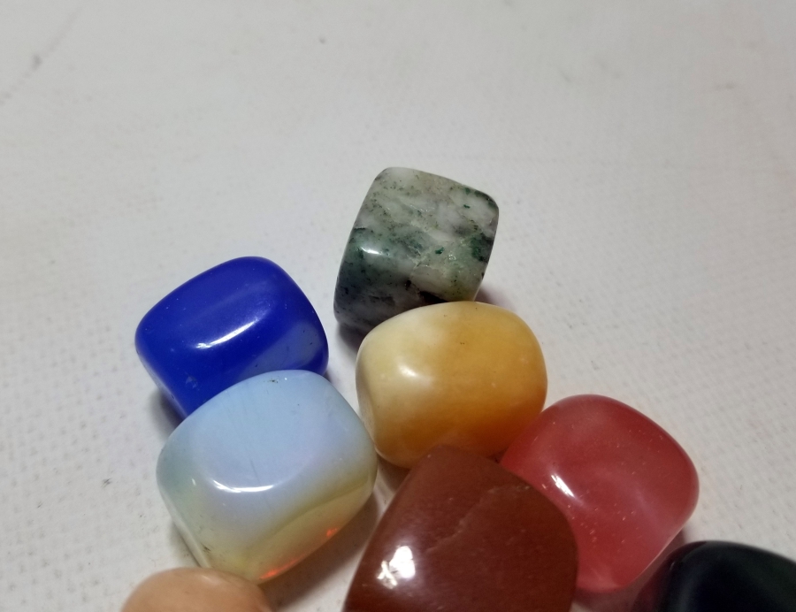 ÜZERİ CİLALANMIŞ ANTİKA DOĞAL TAŞ LOTU