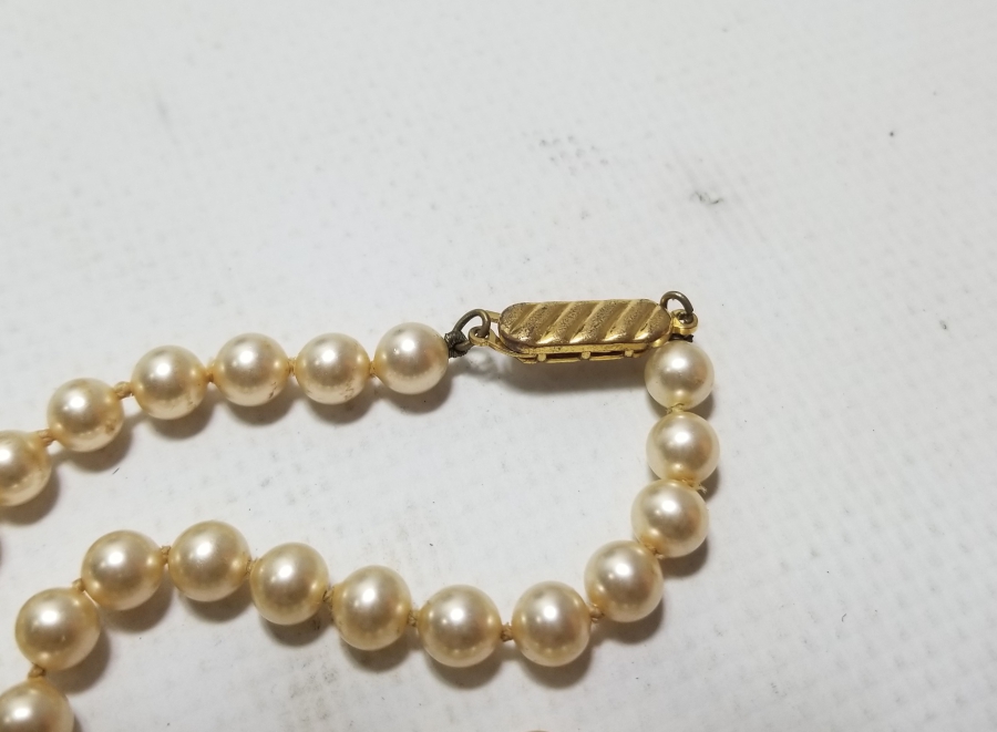 İNCİ GÖRÜNÜMLÜ BİJUTERİ GERDANLIK