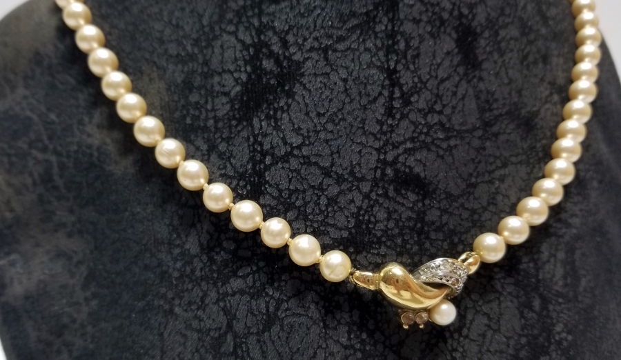 İNCİ GÖRÜNÜMLÜ BİJUTERİ GERDANLIK