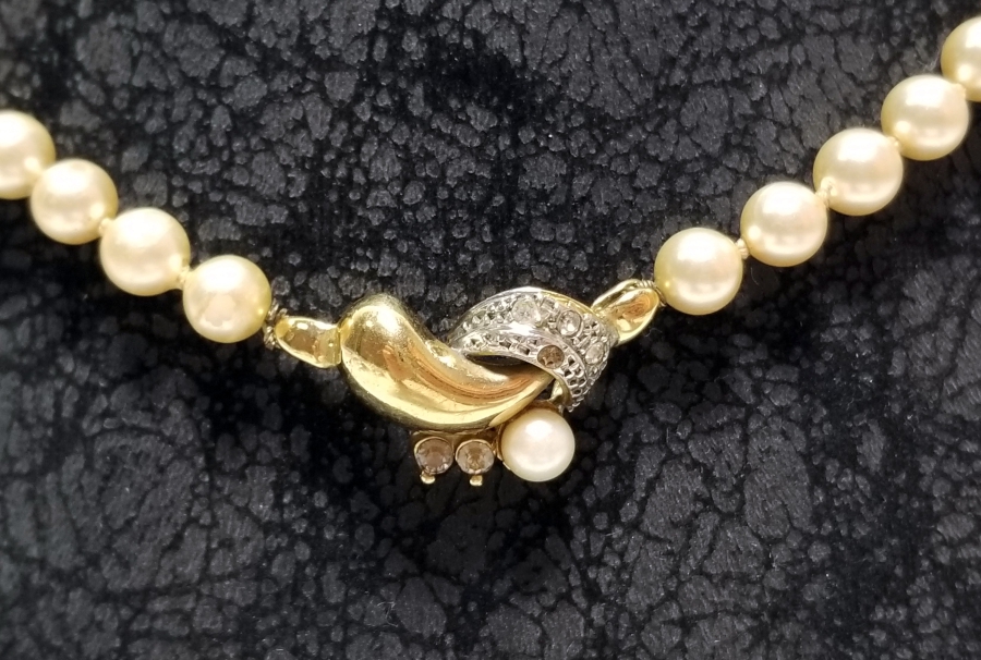 İNCİ GÖRÜNÜMLÜ BİJUTERİ GERDANLIK