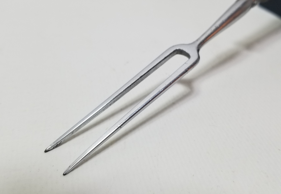 ÜZERİ İNSİYALLİ GÜMÜŞ KAPLAMA ANTİKA SERVİS ÇATALI