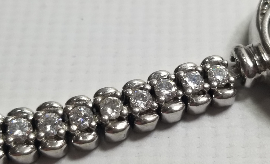 MARGAZİT TAŞLI PİLLİ KOL SAATİ