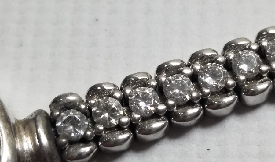 MARGAZİT TAŞLI PİLLİ KOL SAATİ