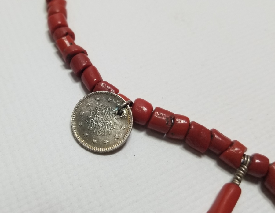 MERCAN TAŞLARINDAN DİZAYN EDİLMİŞ OSMANLI PARALI GERDANLIK VE BİLEKLİK