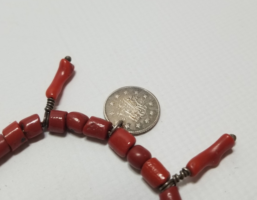 MERCAN TAŞLARINDAN DİZAYN EDİLMİŞ OSMANLI PARALI GERDANLIK VE BİLEKLİK