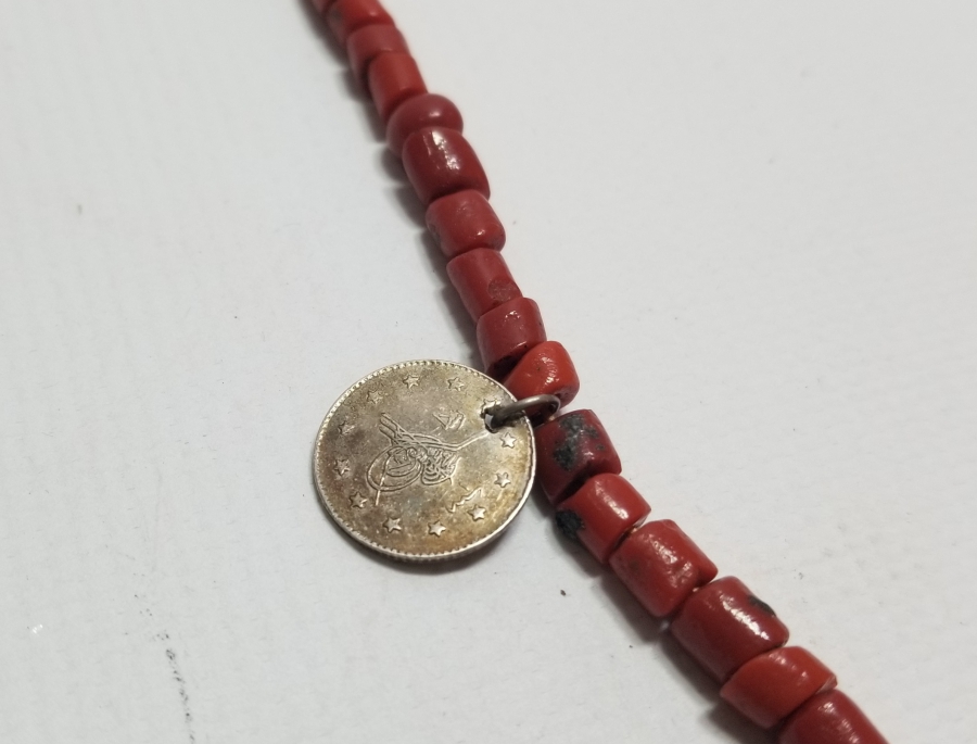 MERCAN TAŞLARINDAN DİZAYN EDİLMİŞ OSMANLI PARALI GERDANLIK VE BİLEKLİK