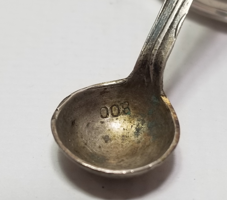 ORİJİNAL KUTUSUNDA ANTİKA GÜMÜŞ SEYAHAT HAVYAR TAKIMI